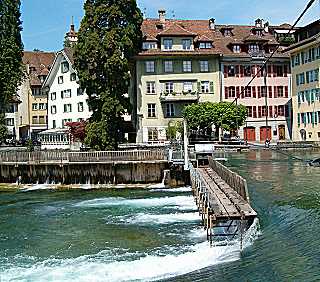 Lucerne: Nadelwehr (water spikes)